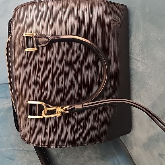 Louis VuittonPont-Neuf Epi Leather Top Handle Bag NWOT - Picture 1 of 8